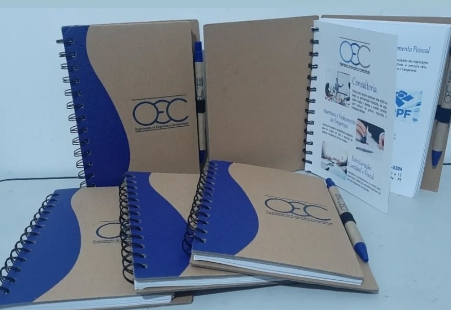 Caderneta Corporativa com Design Híbrido e Caneta